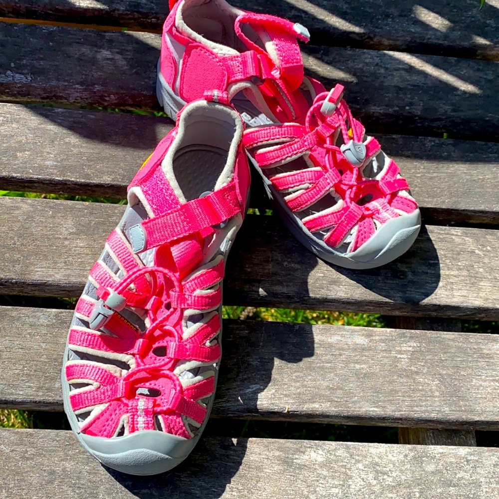 Nwob keen sandal